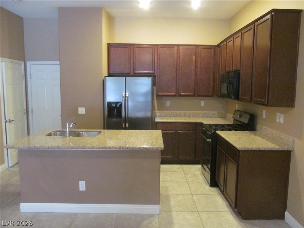 7560 Nicklin Street - Photo 5