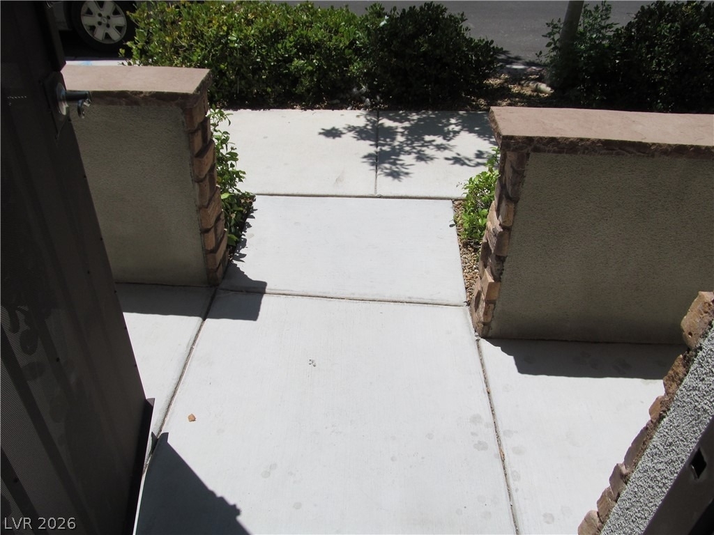 7560 Nicklin Street - Photo 2