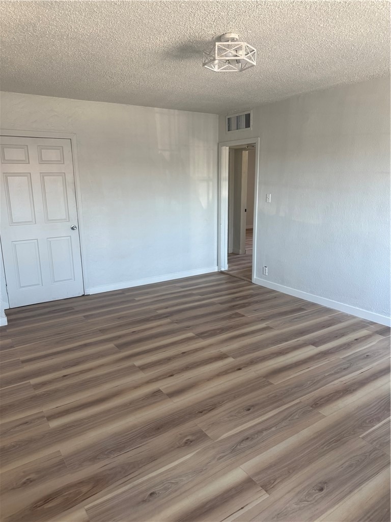 530 E Oakey Boulevard - Photo 7
