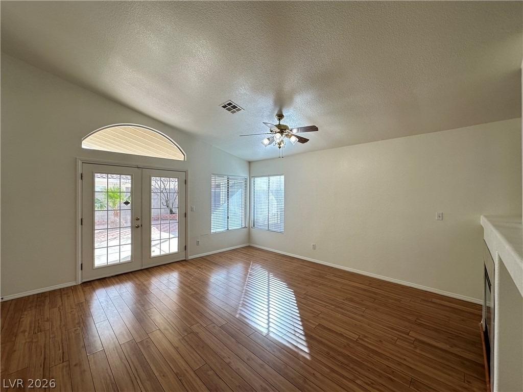 8009 Sierra Largo Drive - Photo 2