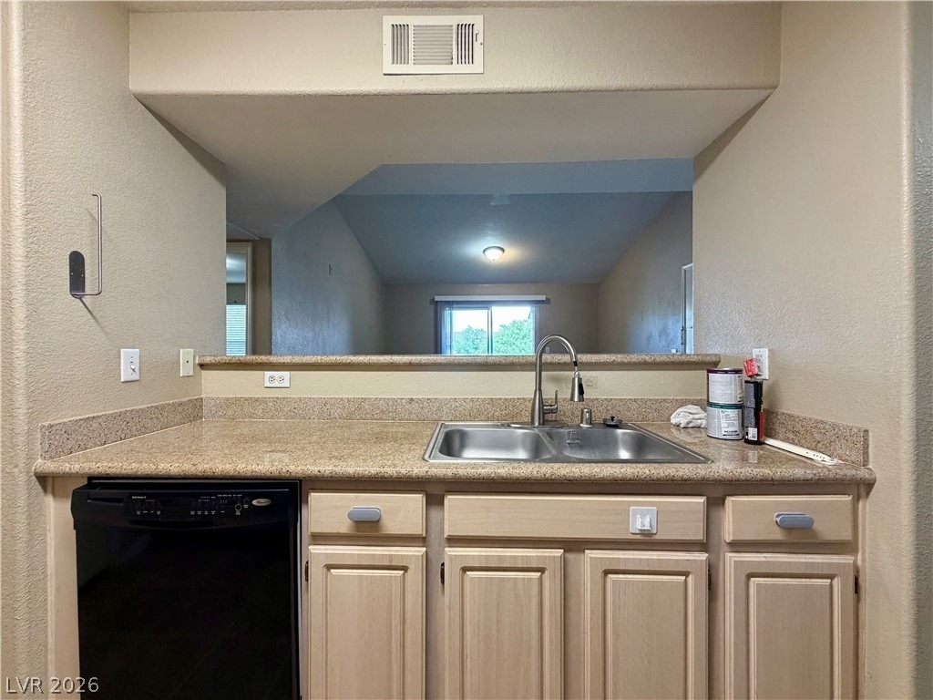 555 E Silverado Ranch Boulevard - Photo 6