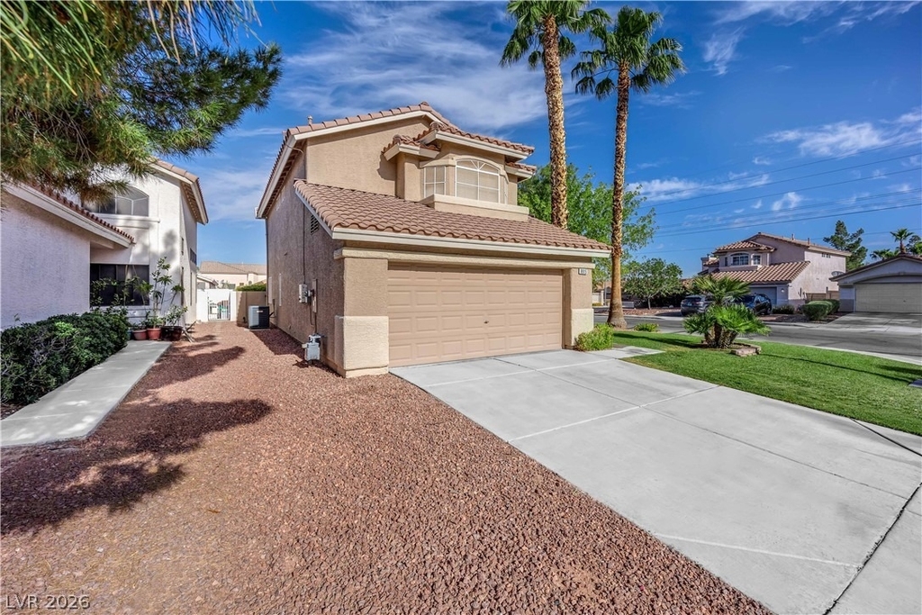 8915 Sandy Slate Way - Photo 1