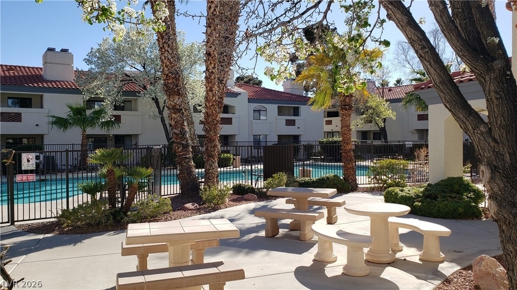 8455 W Sahara Avenue - Photo 19