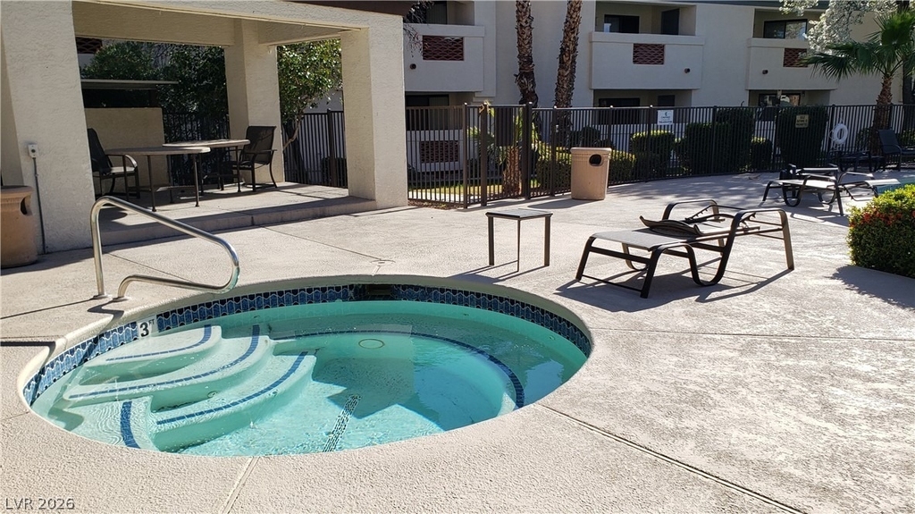 8455 W Sahara Avenue - Photo 18