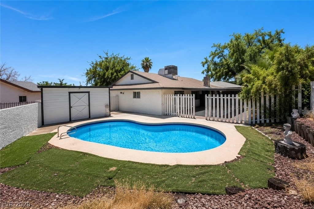 4268 Hampshire Circle - Photo 1