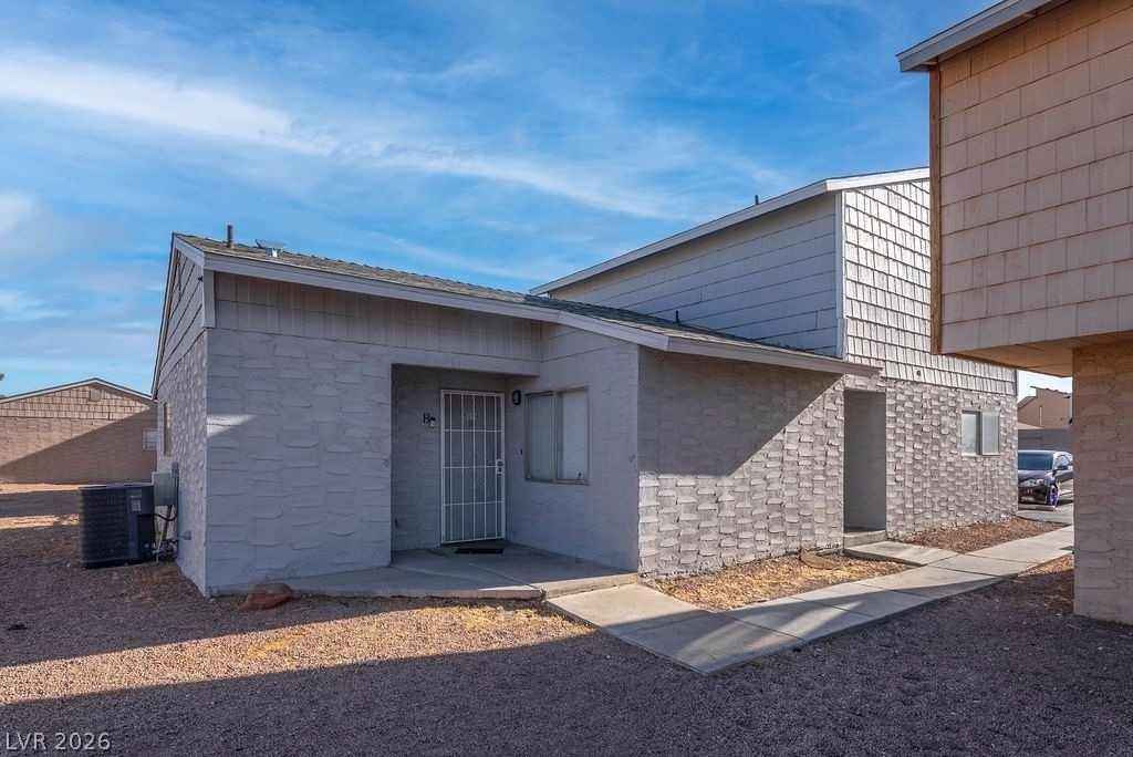 5198 Greene Lane - Photo 0