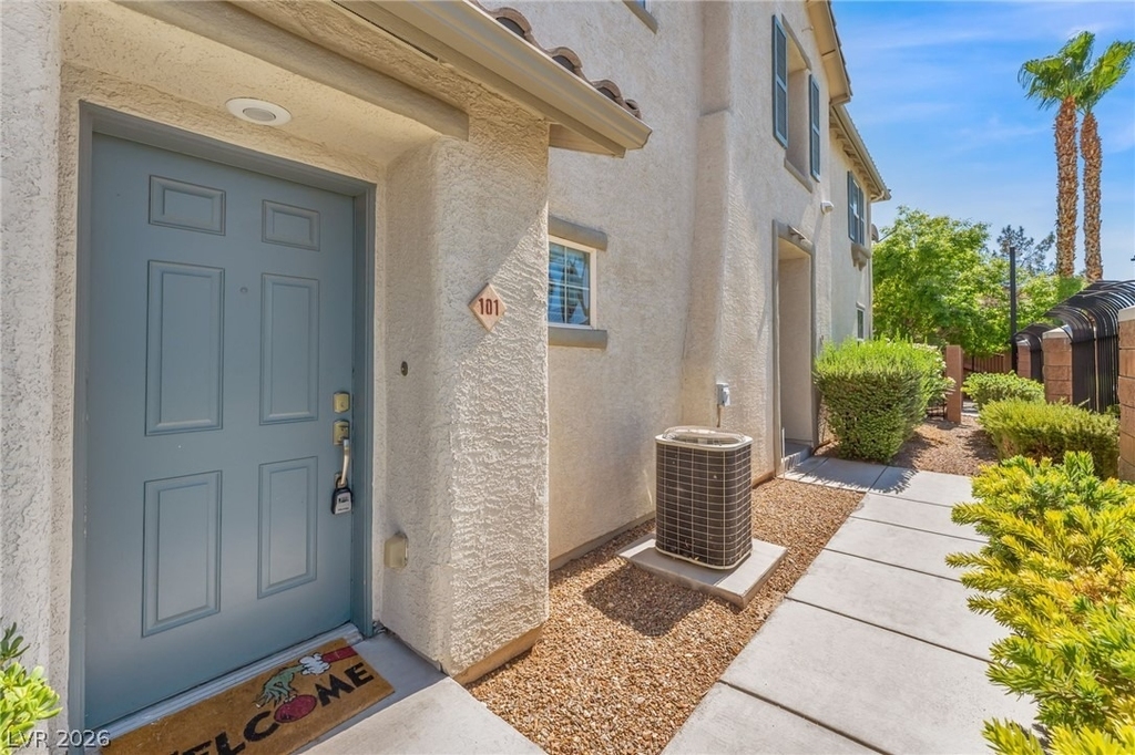 7318 Fools Gold Street - Photo 4