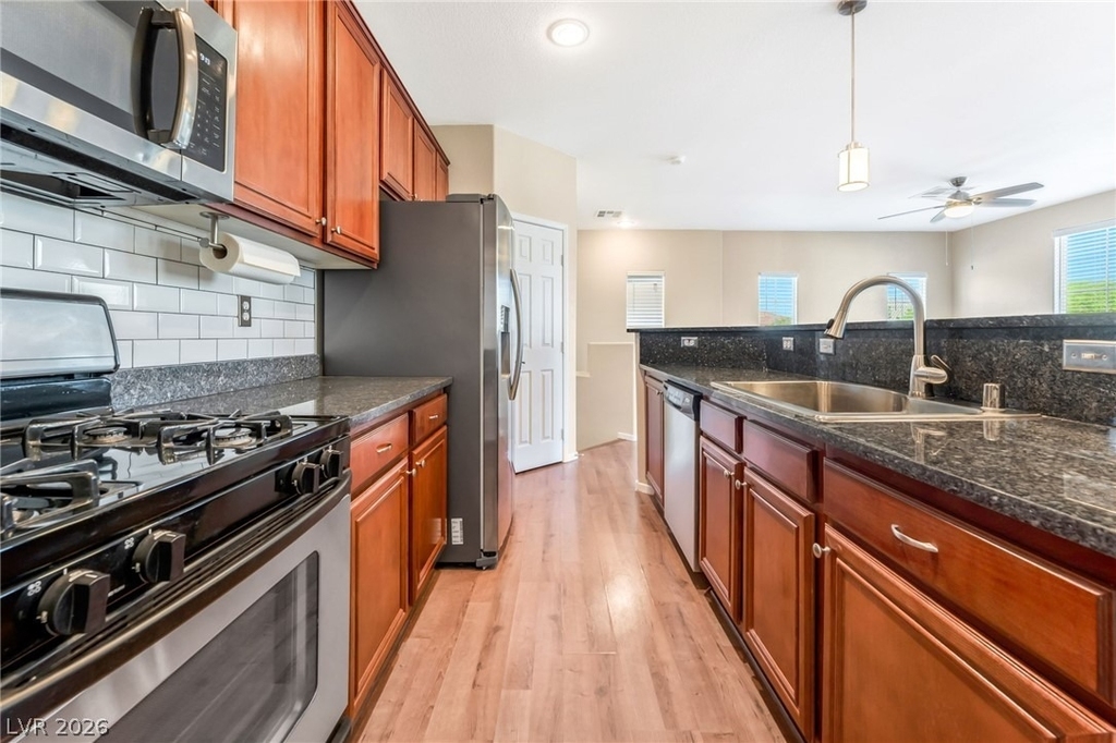 7318 Fools Gold Street - Photo 14