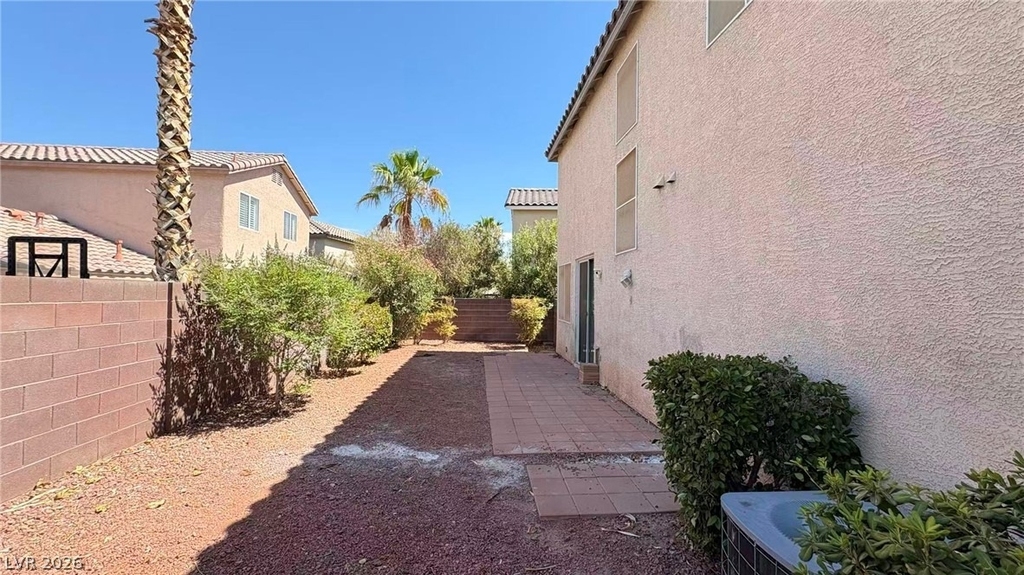 2684 Heathrow Street - Photo 19