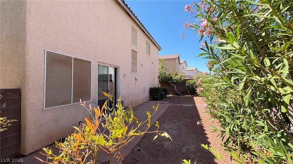 2684 Heathrow Street - Photo 20