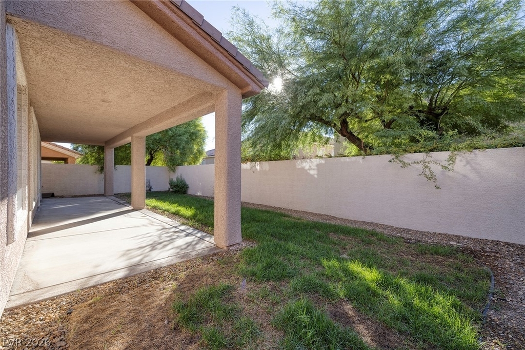 11749 Via Esperanza Avenue - Photo 32