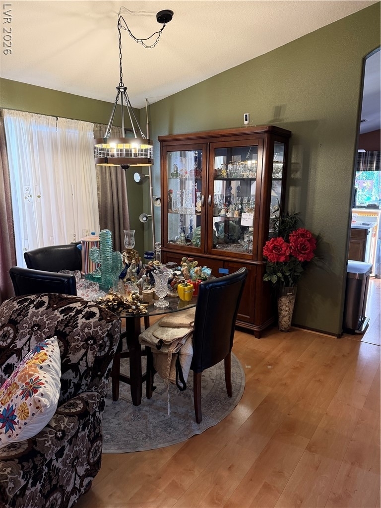 8112 W Gilmore Avenue - Photo 1