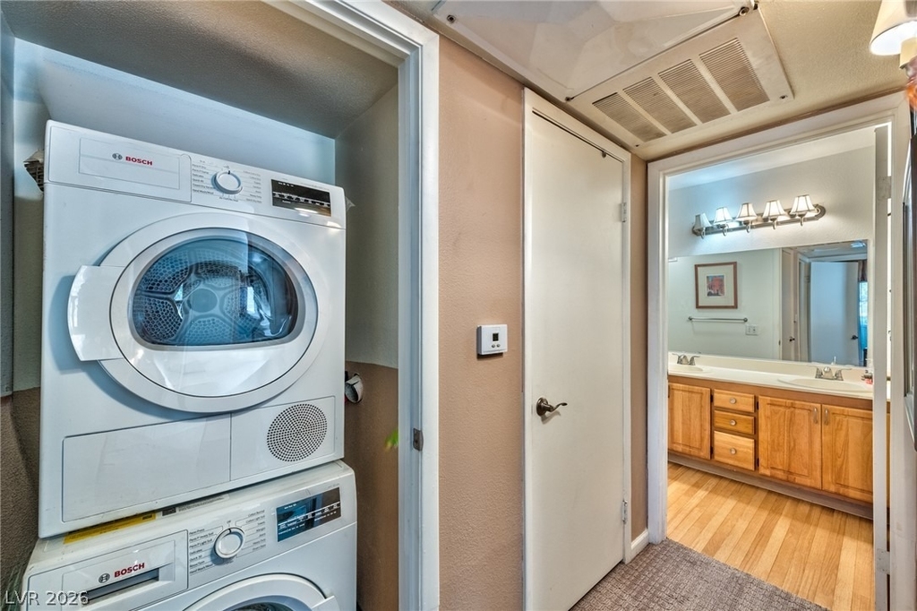 5710 E Tropicana Avenue - Photo 9