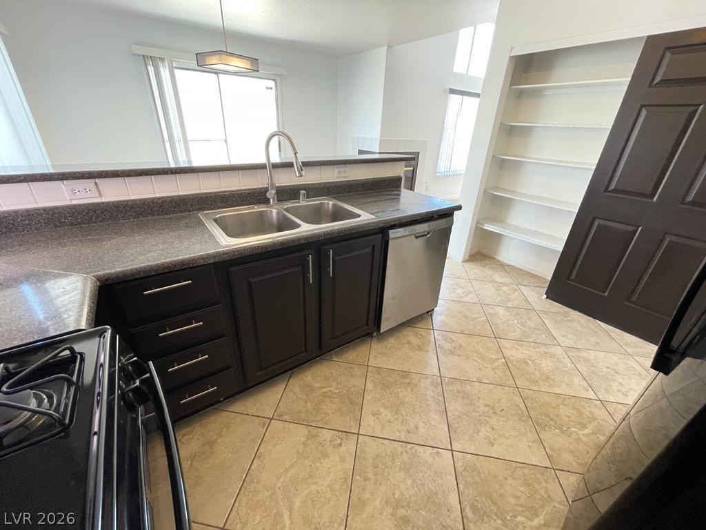 5730 Coleridge Way - Photo 9