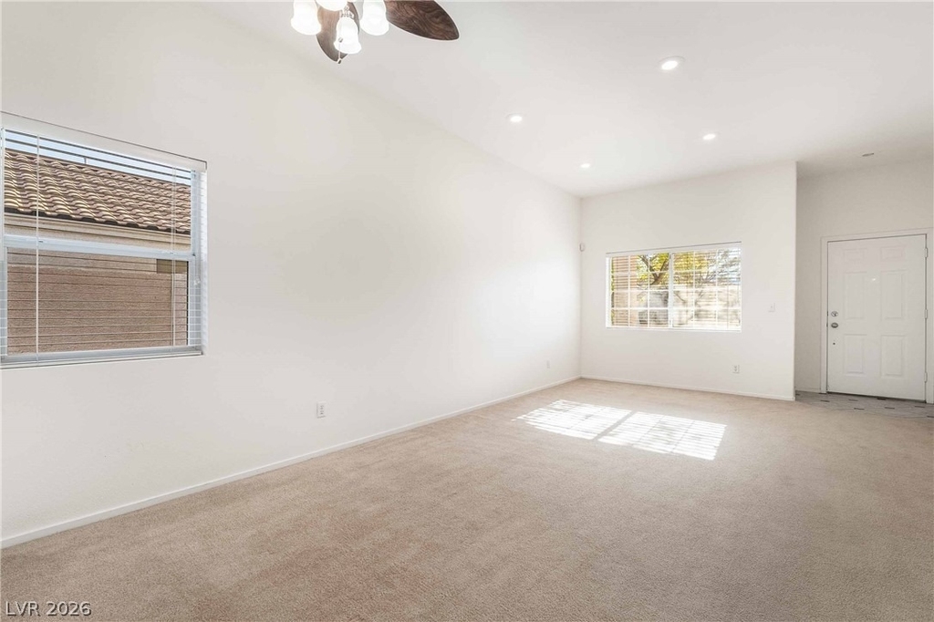 3194 Castle Canyon Avenue - Photo 3