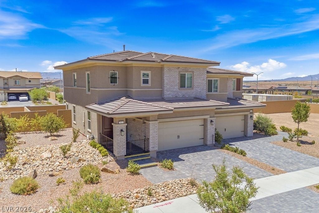 913 Cadence View Way - Photo 0