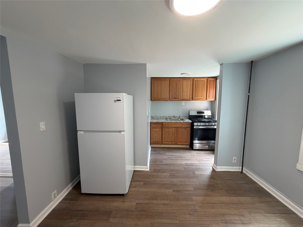 6 Evans Street - Photo 9