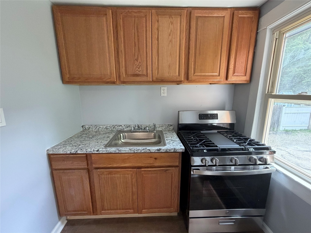 6 Evans Street - Photo 10