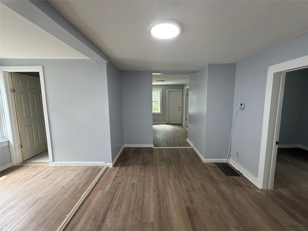 6 Evans Street - Photo 3