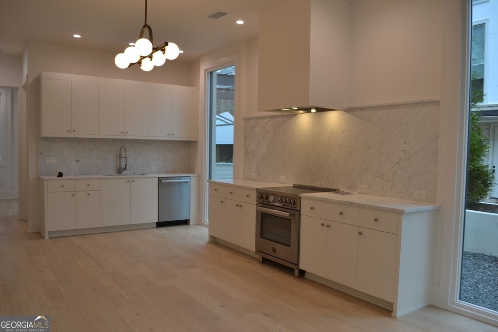 370 2nd Street - Photo 4