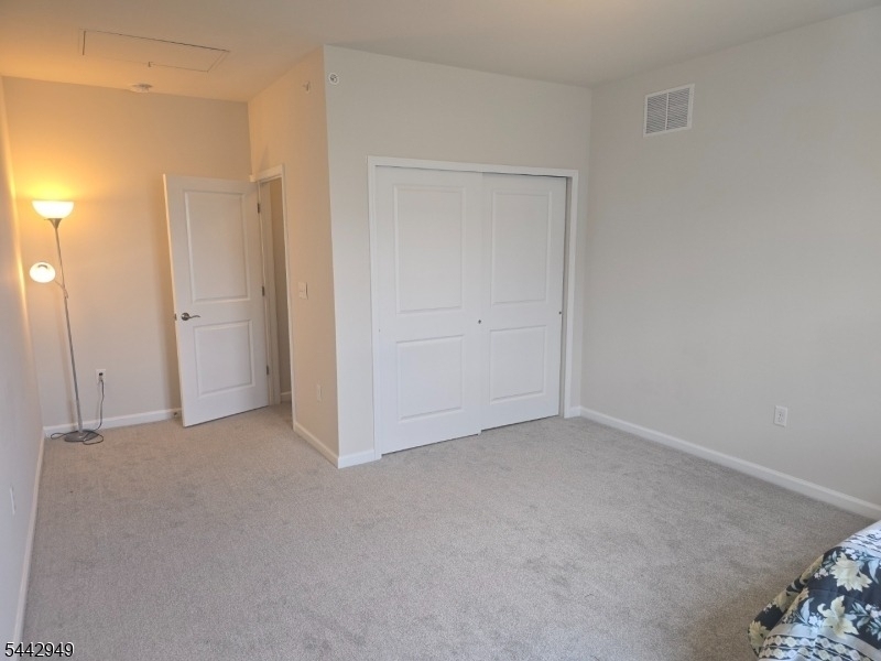 907 Greenland Sq - Photo 26