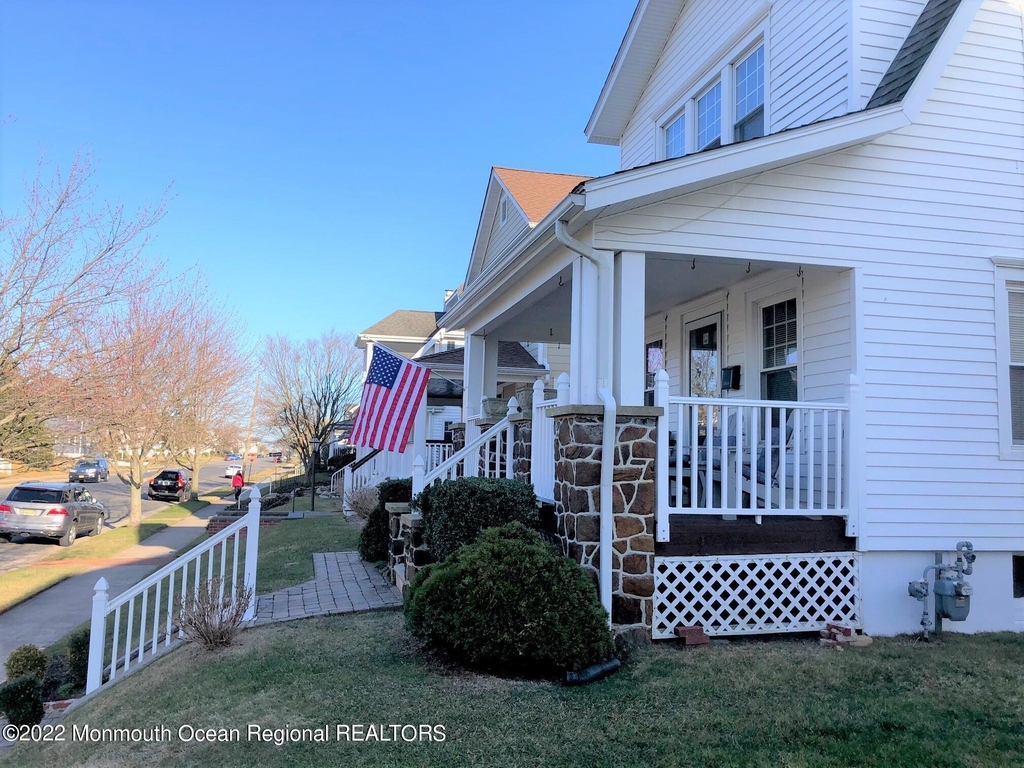 329 Washington Avenue - Photo 1