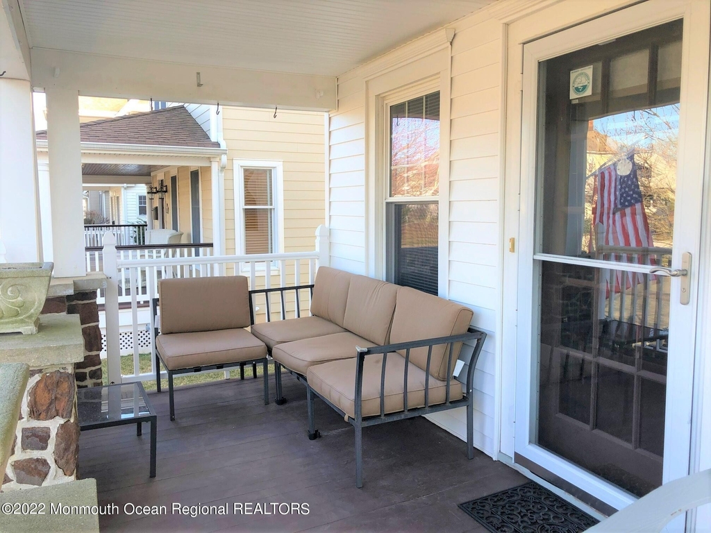 329 Washington Avenue - Photo 2