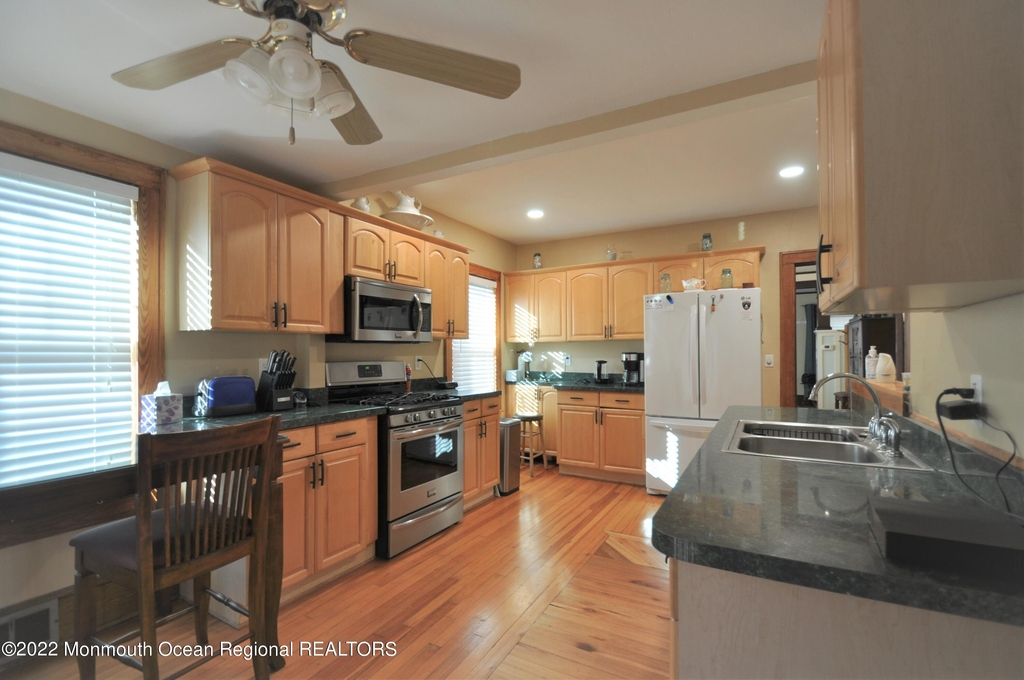 329 Washington Avenue - Photo 8