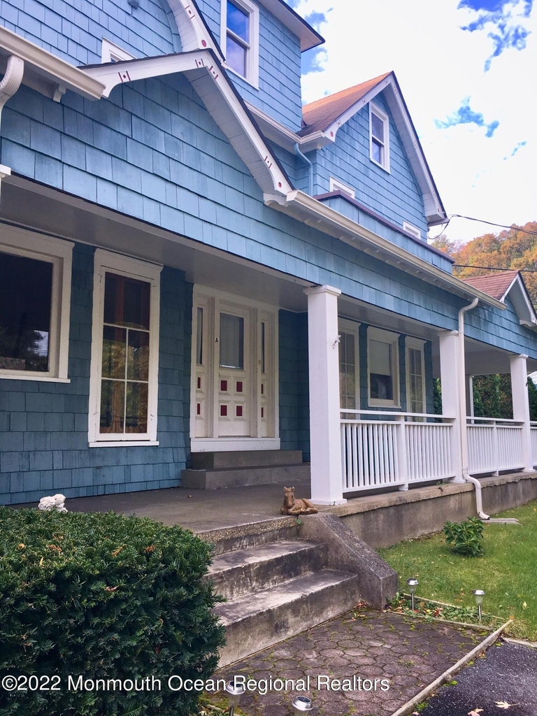 1737 Belmar Boulevard - Photo 1