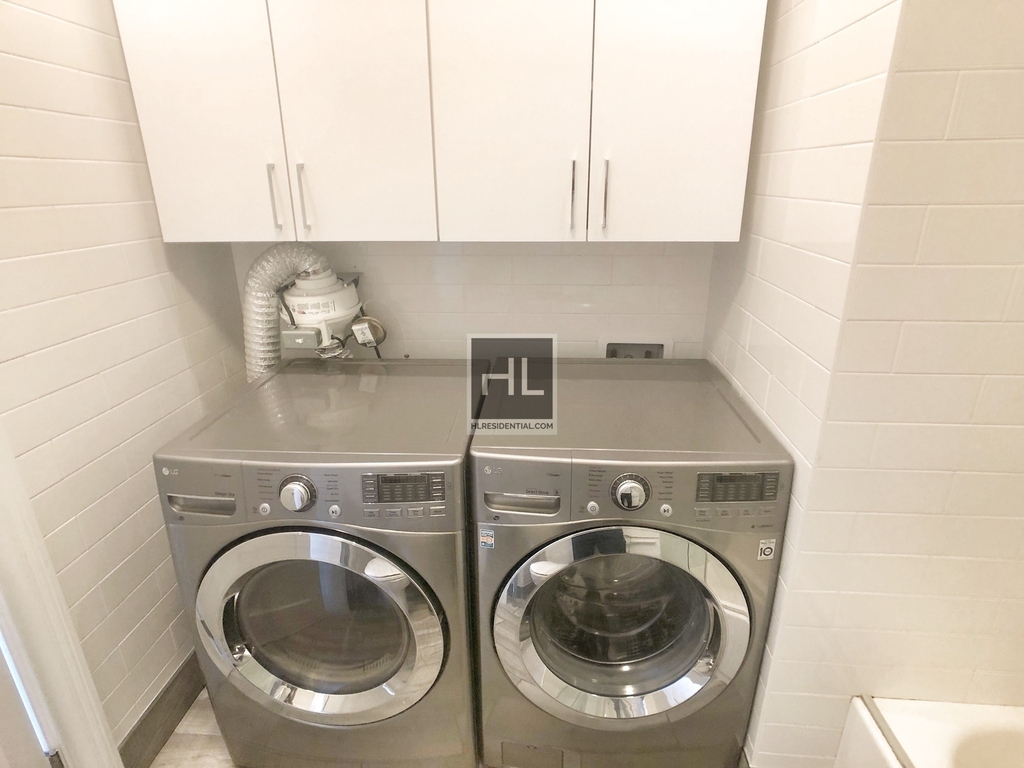 West 72 Street - Photo 7