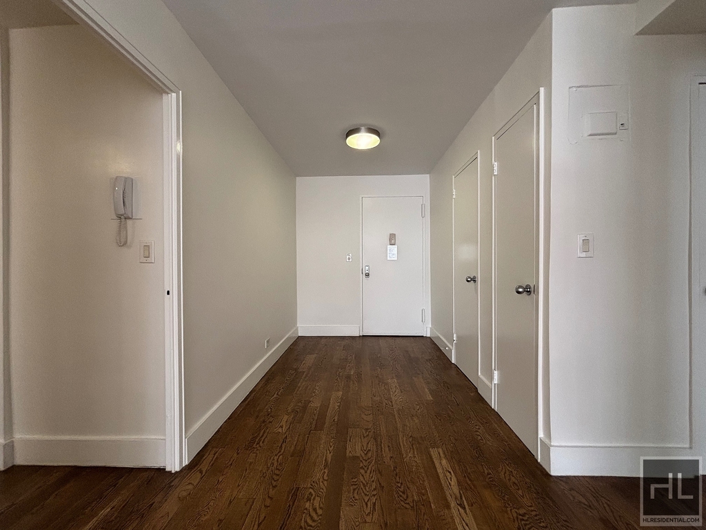 East 63 Street - Photo 8
