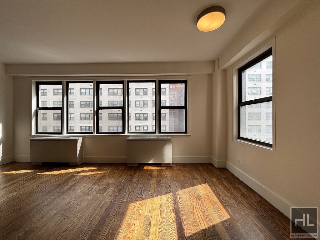 East 63 Street - Photo 1