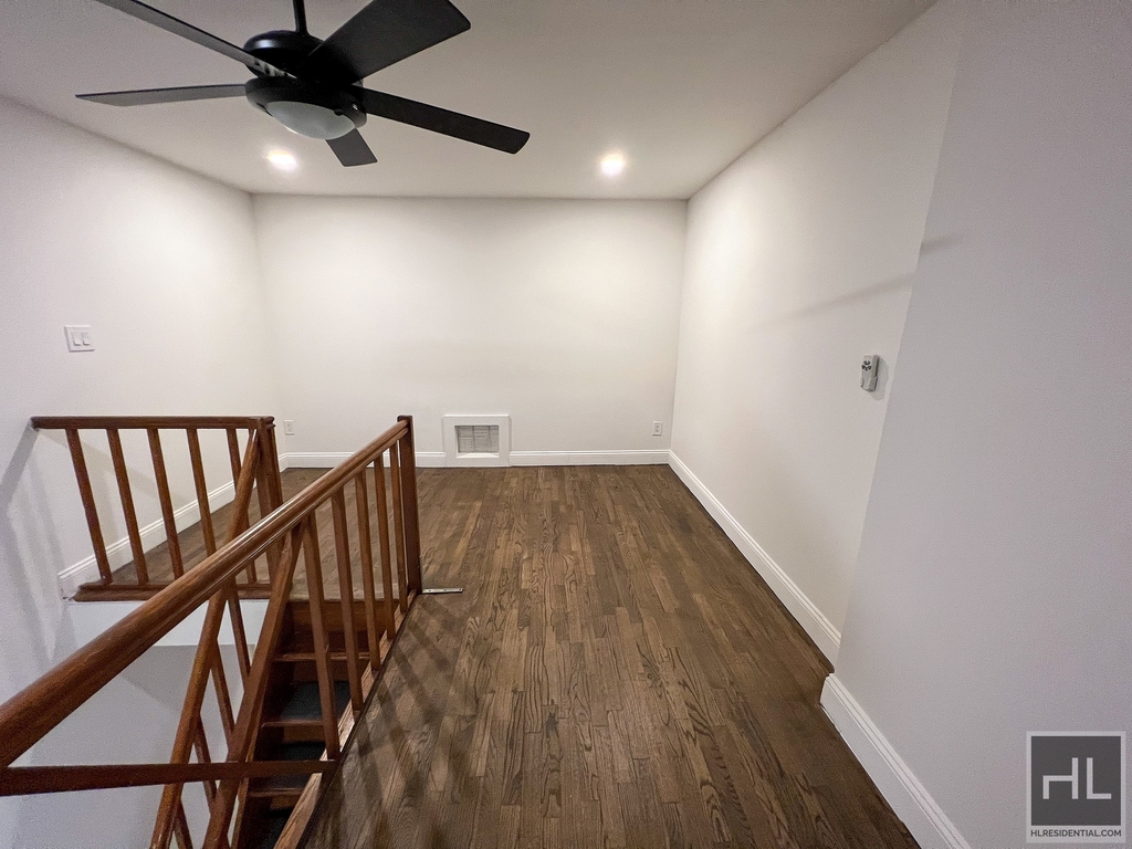 East 80 Street - Photo 2