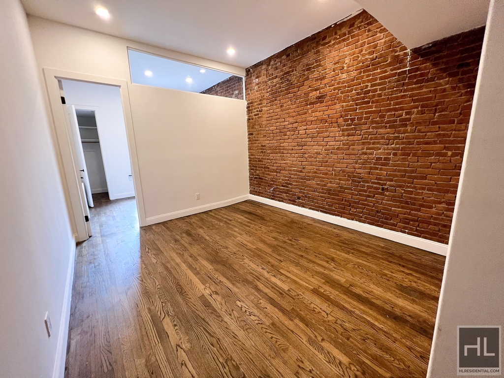 East 80 Street - Photo 0