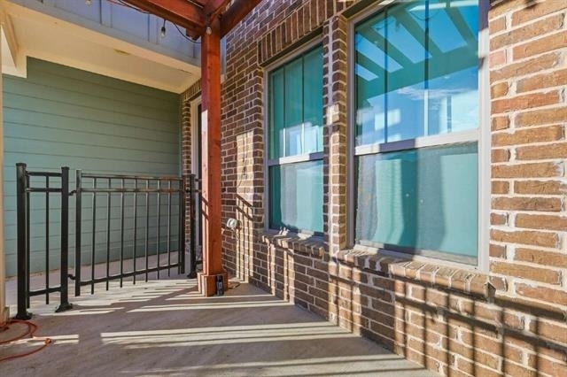 1044 3rd Street - Photo 8
