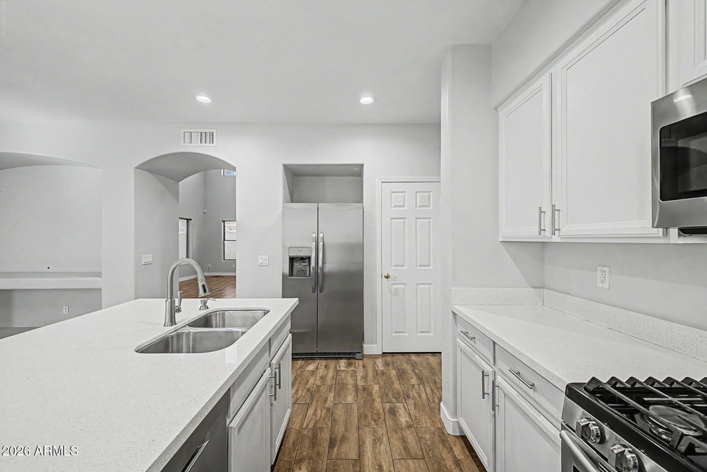 17446 W Yavapai Street - Photo 14