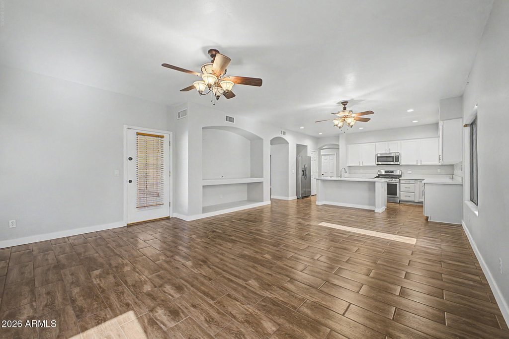 17446 W Yavapai Street - Photo 9