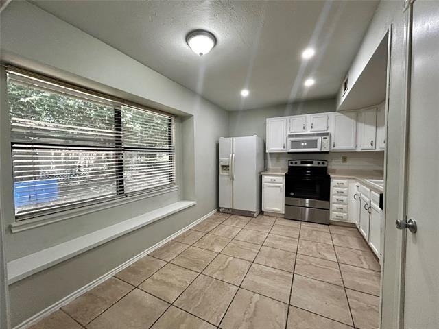 4205 Greencrest Drive - Photo 7