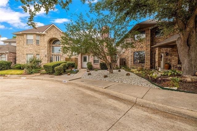 6011 Barrington Court - Photo 1