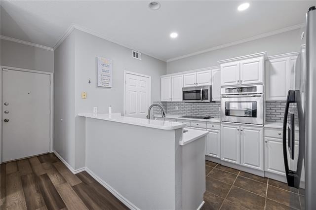 6011 Barrington Court - Photo 9