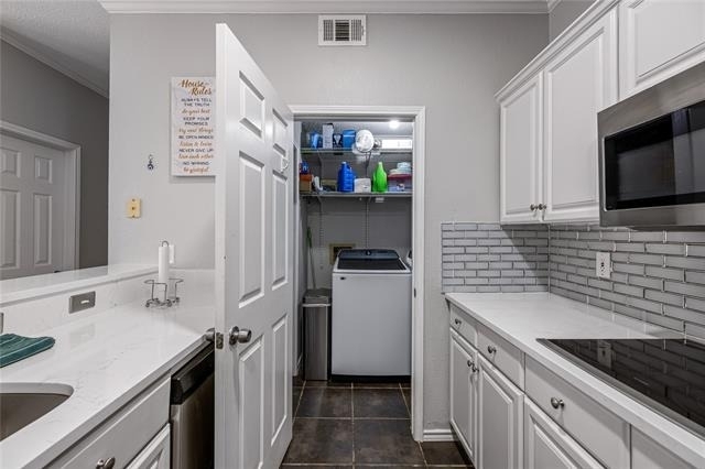 6011 Barrington Court - Photo 10