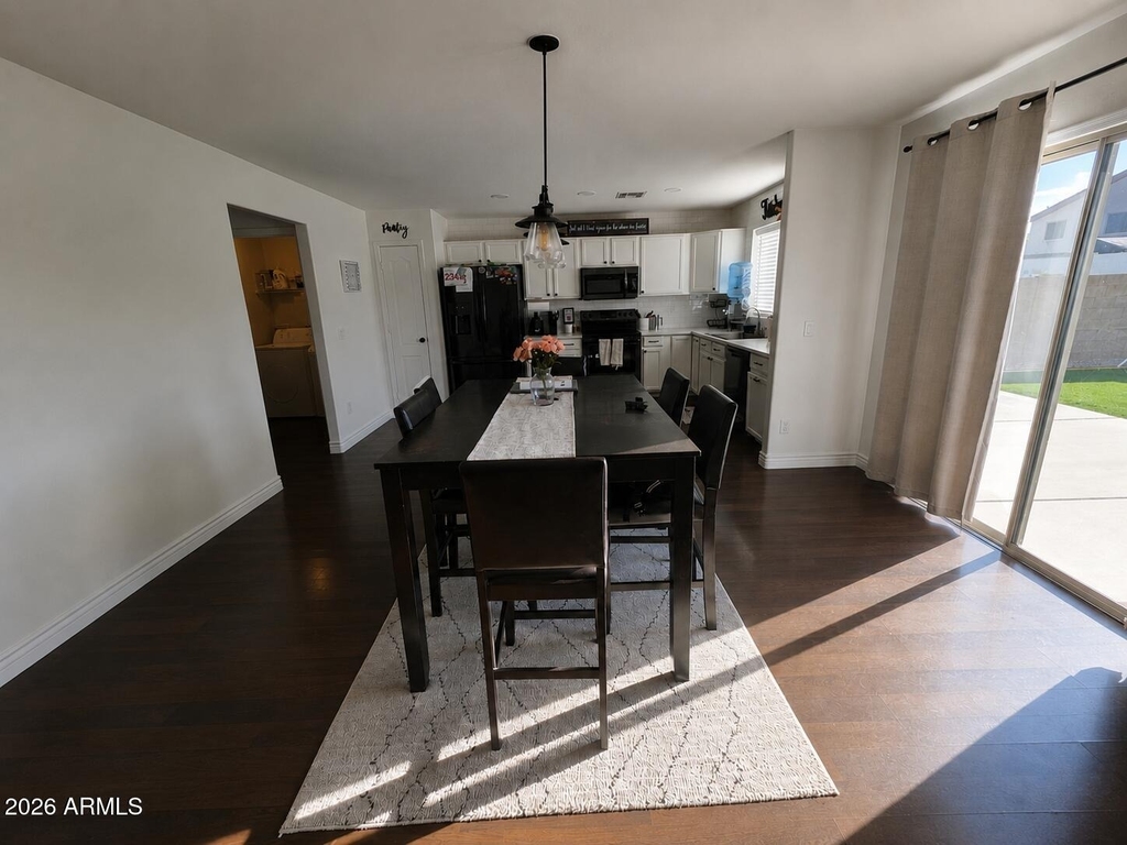 5266 S 236th Avenue - Photo 4