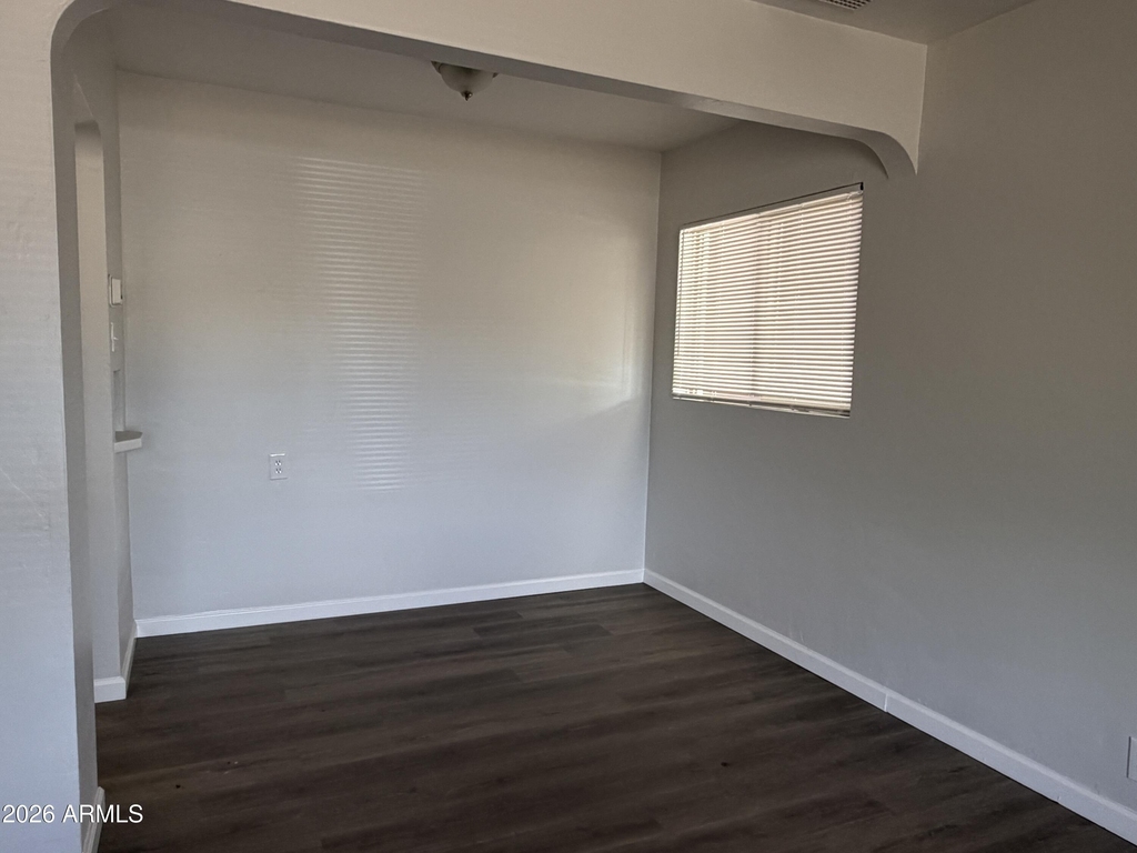 2221 E Osborn Road - Photo 5