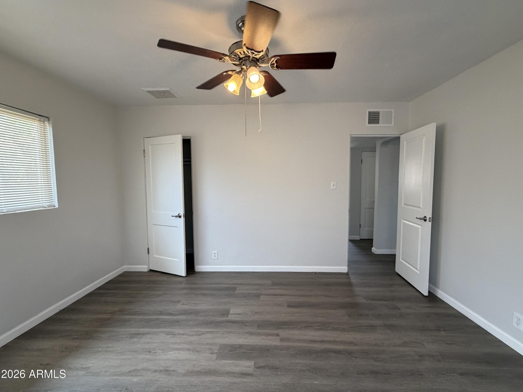 2221 E Osborn Road - Photo 9
