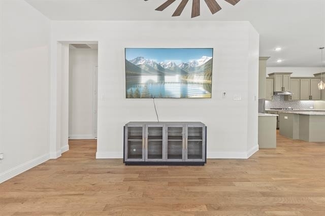 2201 Laguna Drive - Photo 6