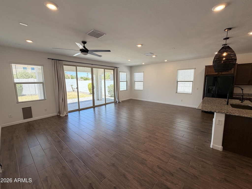 9948 E Thornbush Avenue - Photo 5