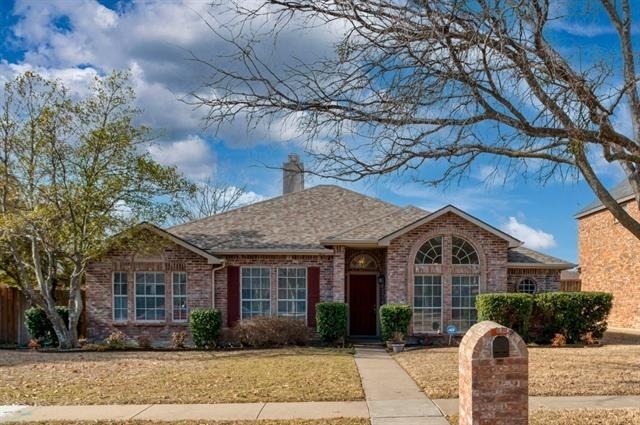 6813 Aimpoint Drive - Photo 0
