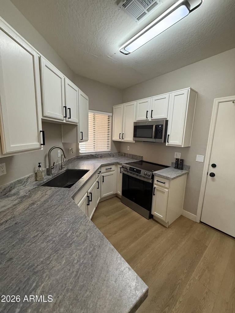 1015 S Val Vista Drive - Photo 9