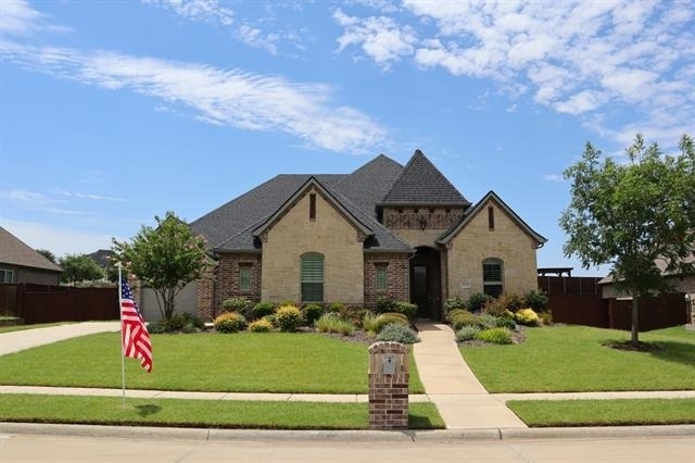 880 Saint Peter Lane - Photo 0