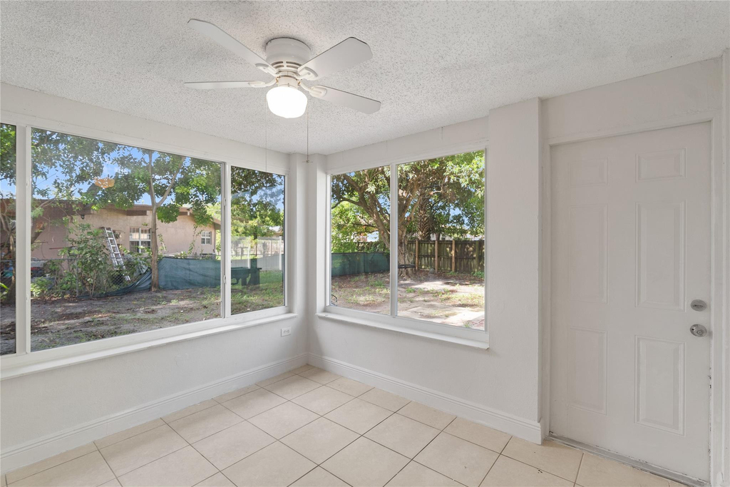 2001 Nw 14th Avenue - Photo 15
